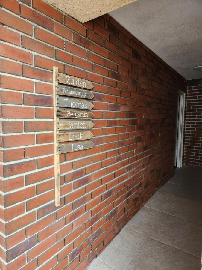 Neumuehler Hof- Ferienwohnung "Thomas" 3 Zimmer,3 Baeder Mit Dusche, Kostenfreie Parkplaetze Vor Dem Haus شفيرين المظهر الخارجي الصورة
