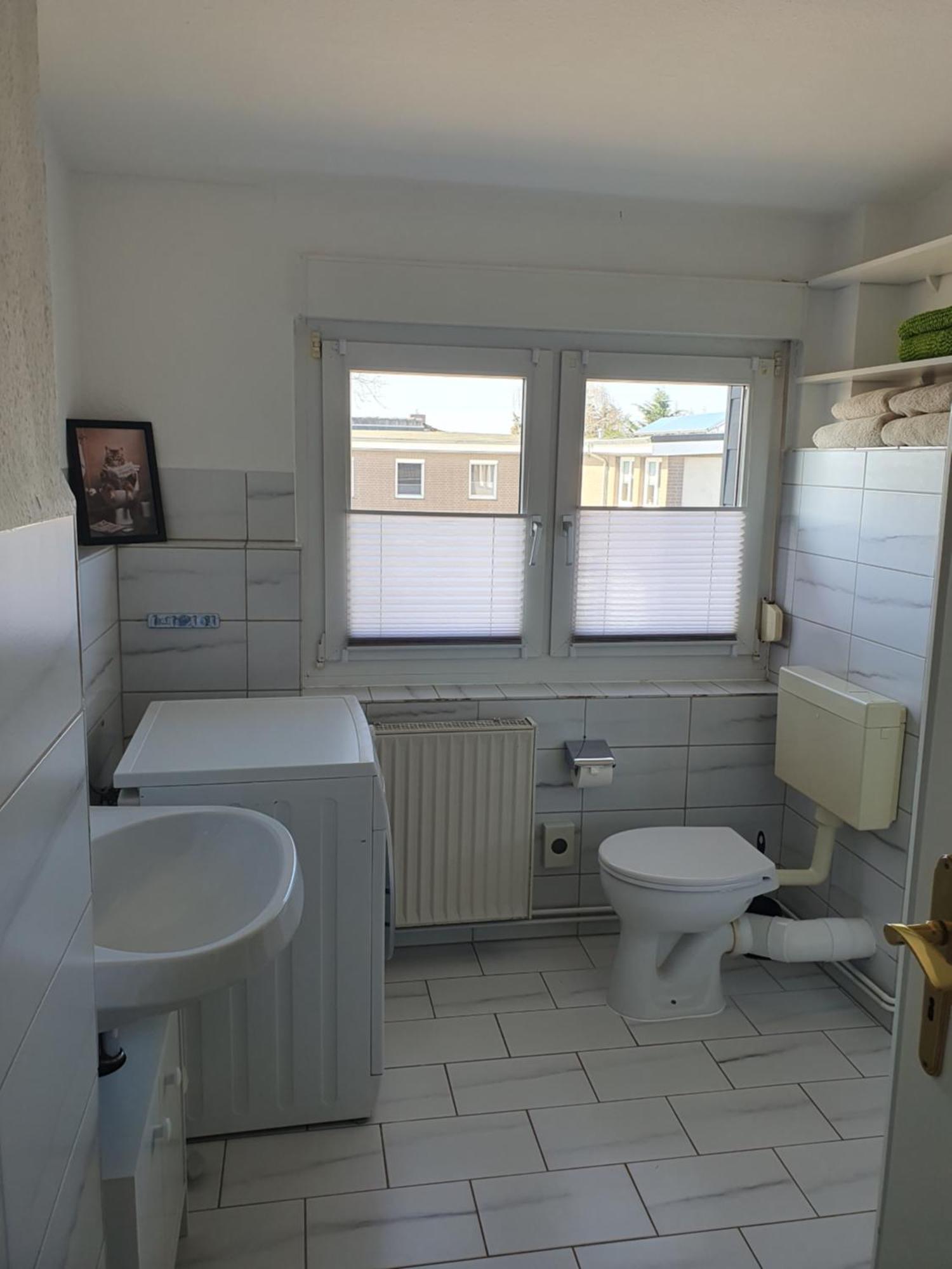 Neumuehler Hof- Ferienwohnung "Thomas" 3 Zimmer,3 Baeder Mit Dusche, Kostenfreie Parkplaetze Vor Dem Haus شفيرين المظهر الخارجي الصورة